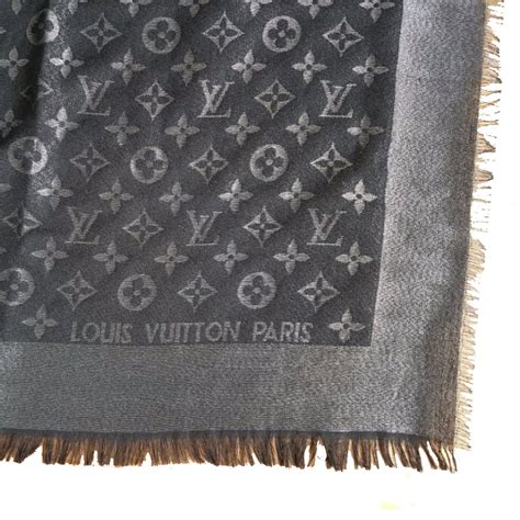 tell real louis vuitton scarf fake|genuine louis vuitton scarf.